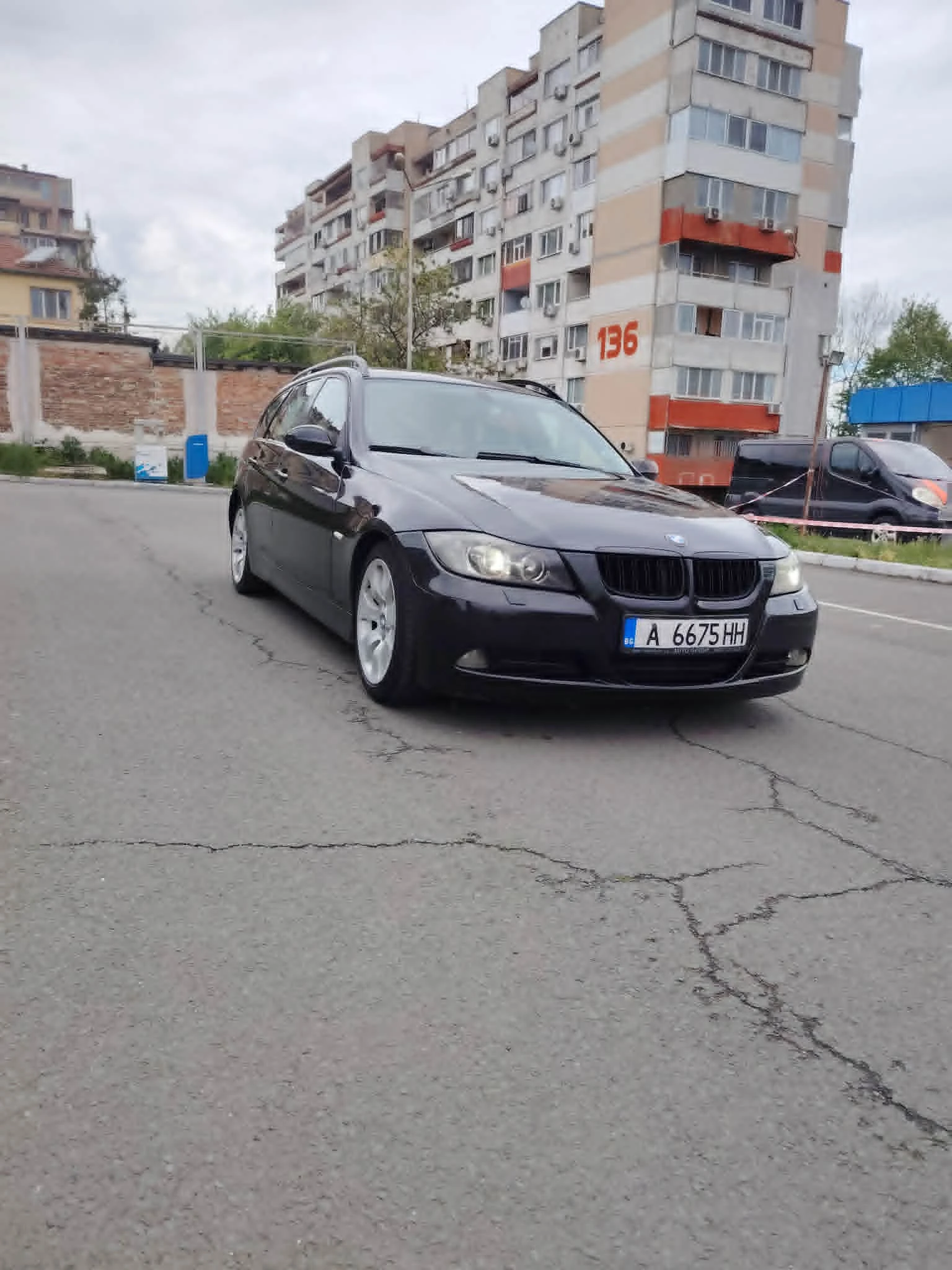 BMW 320, снимка 2 - Автомобили и джипове - 54427723