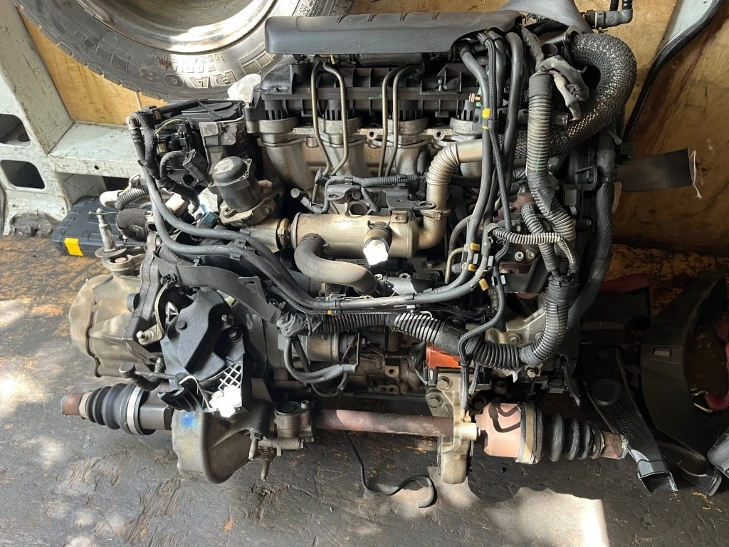 Peugeot Partner 1.6 HDI, снимка 2 - Автомобили и джипове - 54733055