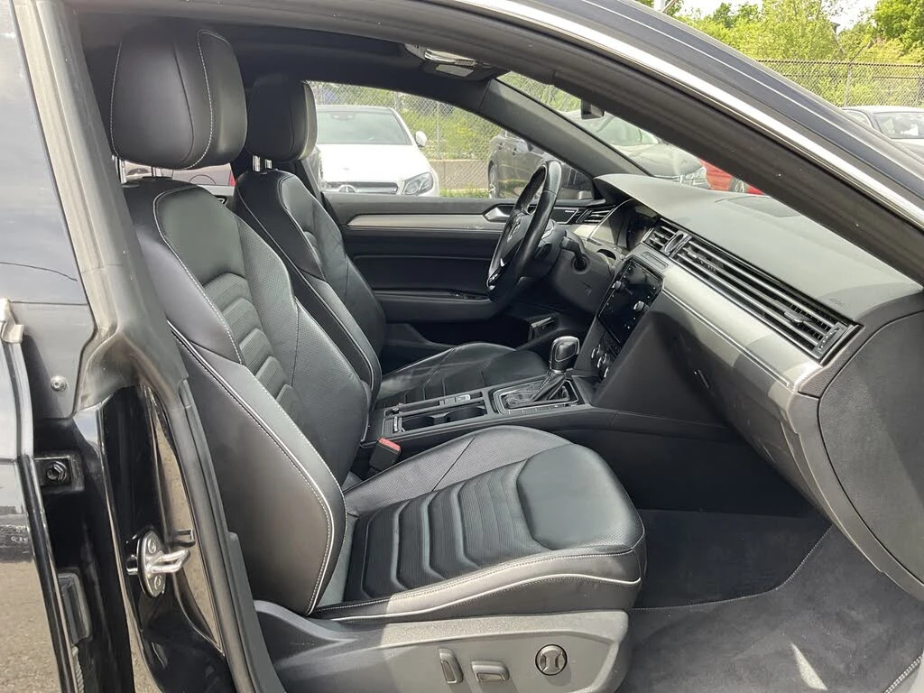 VW Arteon R-LINE | AWD | Pano Roof | АВТОКРЕДИТ , снимка 17 - Автомобили и джипове - 54867382