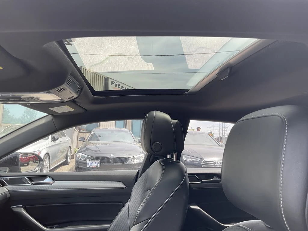 VW Arteon R-LINE | AWD | Pano Roof | АВТОКРЕДИТ , снимка 15 - Автомобили и джипове - 54867382