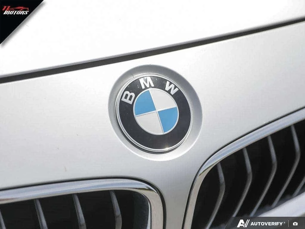 BMW 330 * 330i xDrive Sedan | LOADED | CERTIFIED * CARFAX , снимка 9 - Автомобили и джипове - 54966245