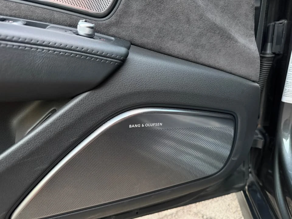 Audi S8 * AвтоКредит * (ЦЕНА ДО БГ), снимка 13 - Автомобили и джипове - 55184331
