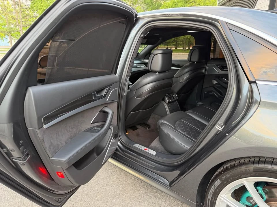 Audi S8 * AвтоКредит * (ЦЕНА ДО БГ), снимка 14 - Автомобили и джипове - 55184331