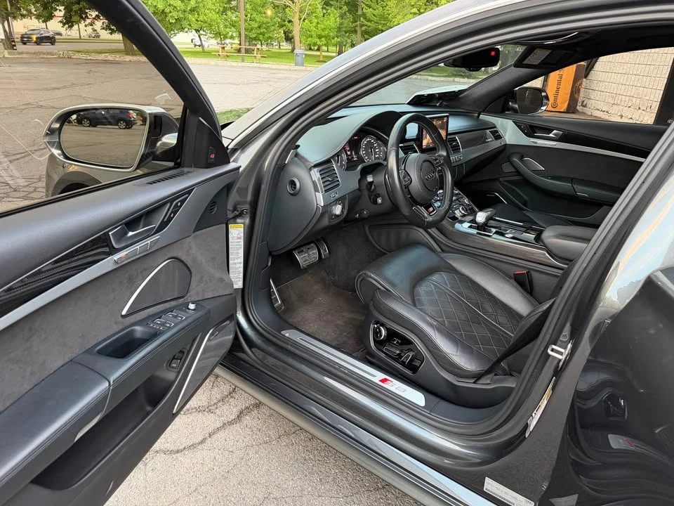 Audi S8 * AвтоКредит * (ЦЕНА ДО БГ), снимка 7 - Автомобили и джипове - 55184331
