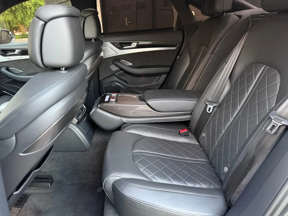 Audi S8 * AвтоКредит * (ЦЕНА ДО БГ), снимка 15 - Автомобили и джипове - 55184331