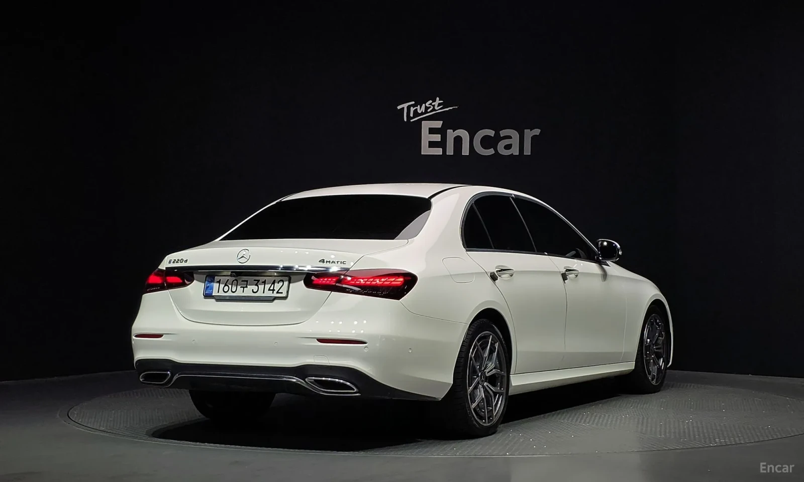 Mercedes-Benz E 220 AVANTGARDE* UNIKAT* TEXNOTEST* 72000KM!!!* , снимка 2 - Автомобили и джипове - 55261149