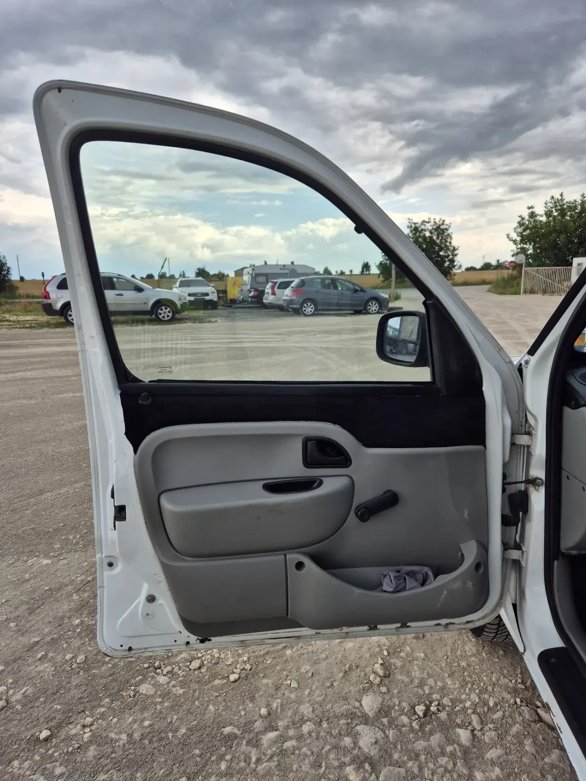 Renault Kangoo, снимка 7 - Автомобили и джипове - 55841037
