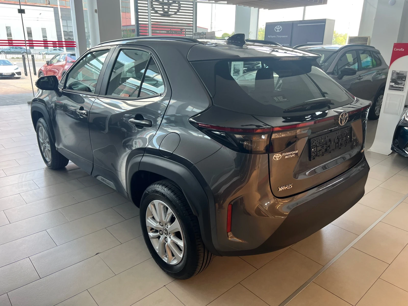 Toyota Yaris Cross Fancy, снимка 3 - Автомобили и джипове - 55463512
