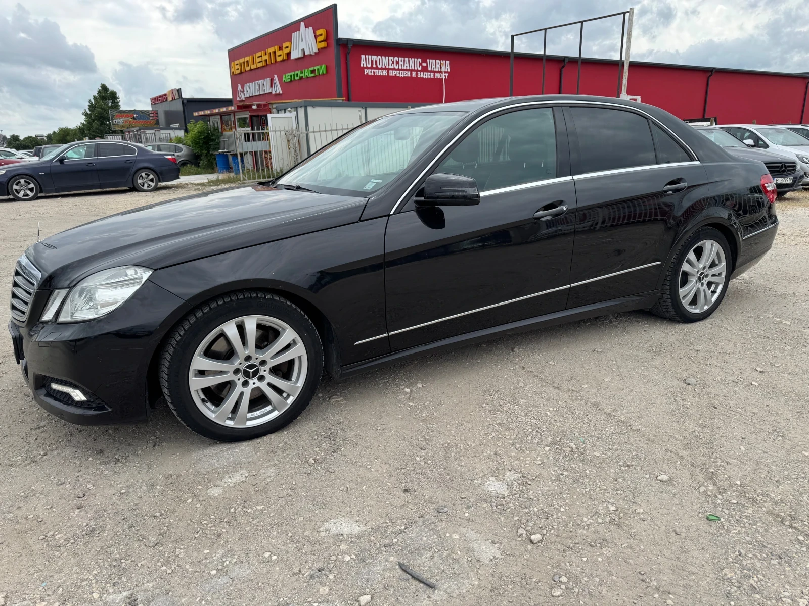 Mercedes-Benz E 350 3.0 CDI avangard, снимка 3 - Автомобили и джипове - 55492969