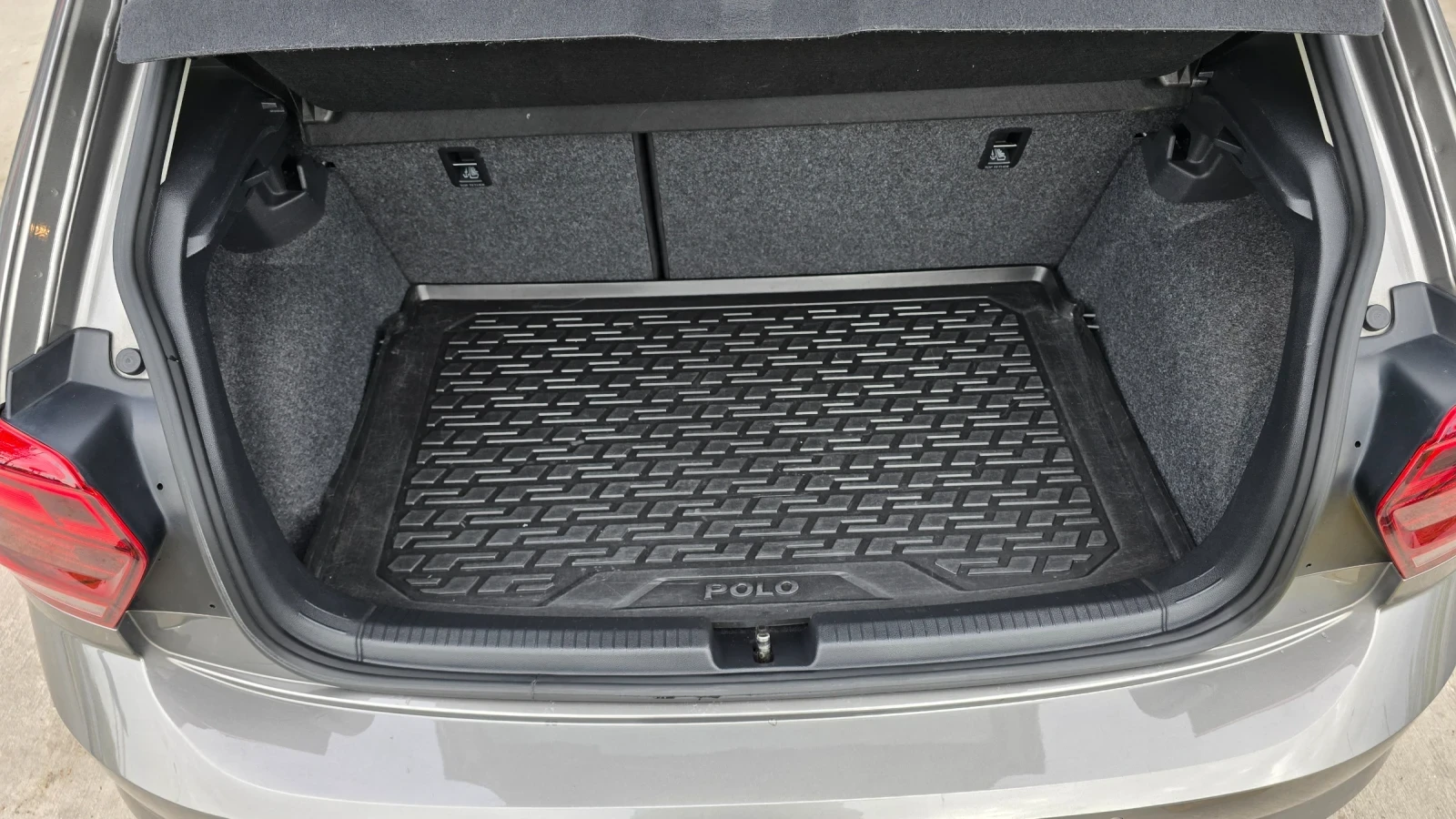 VW Polo 1.5 TSI/DSG/R-Line/Highline/DSG/Virtual/Parktr, снимка 17 - Автомобили и джипове - 55614503