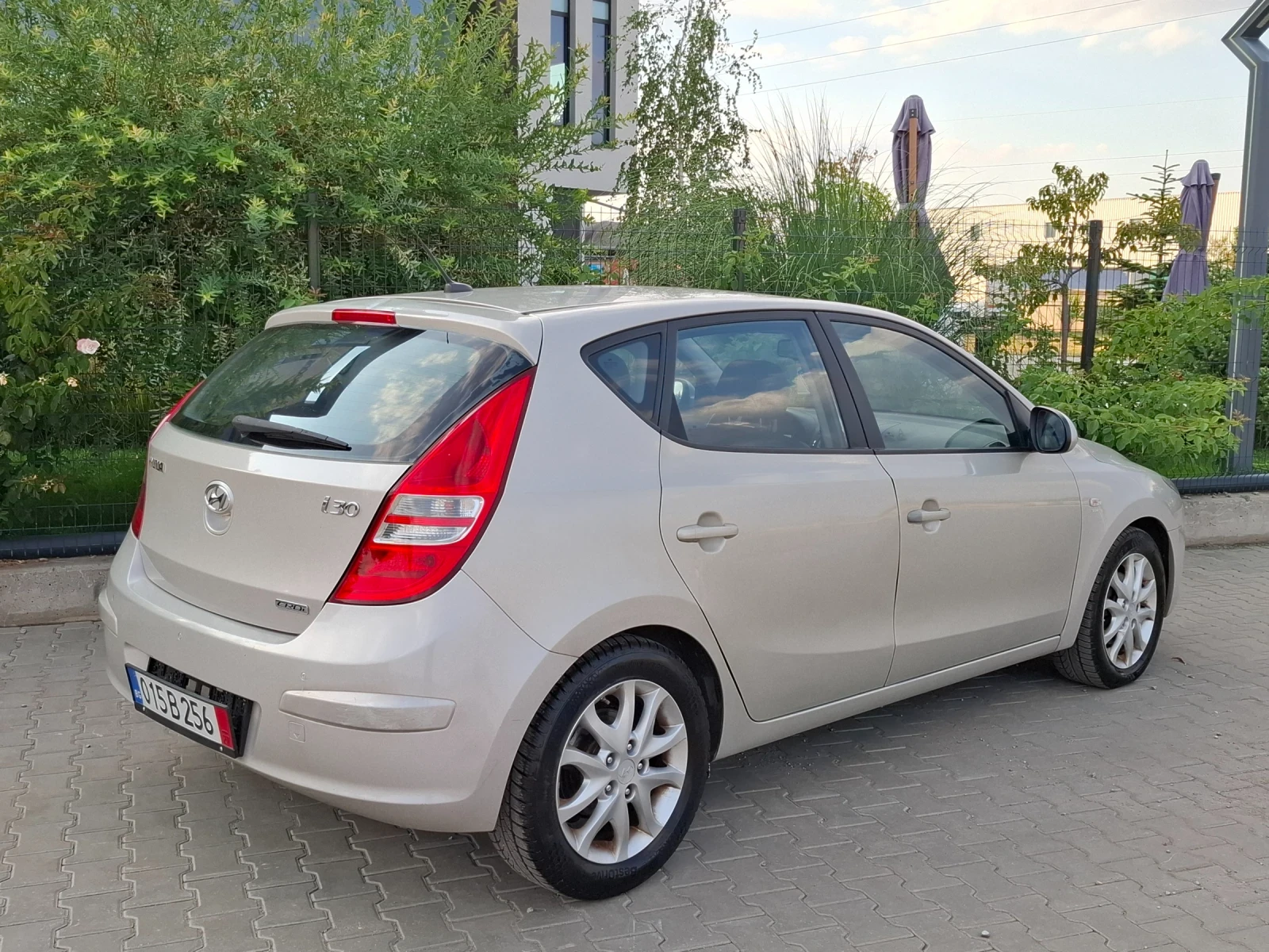 Hyundai I30 1.6CRDI* (90кс)* KOЖА* HOB ВНОС* , снимка 13 - Автомобили и джипове - 55826530