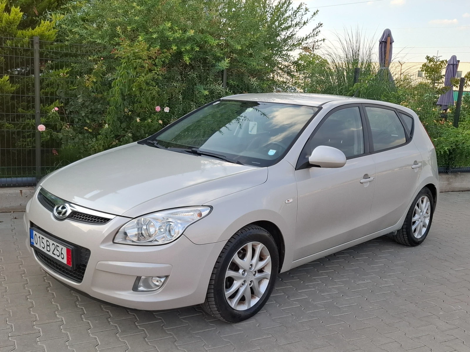 Hyundai I30 1.6CRDI* (90кс)* KOЖА* HOB ВНОС* , снимка 4 - Автомобили и джипове - 55826530