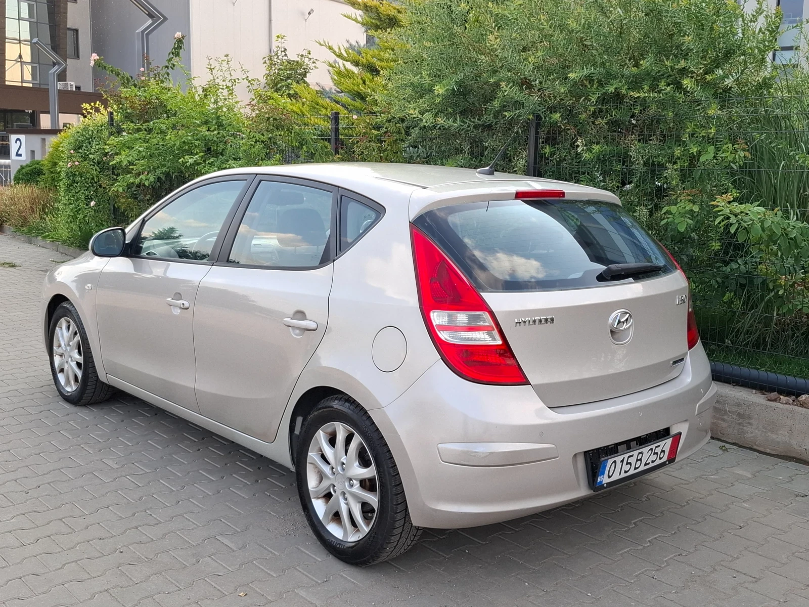 Hyundai I30 1.6CRDI* (90кс)* KOЖА* HOB ВНОС* , снимка 5 - Автомобили и джипове - 55826530