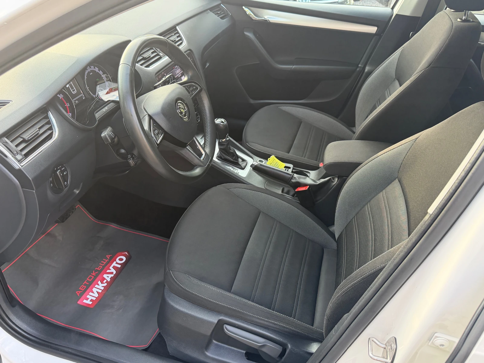 Skoda Octavia 1.5TSI* DSG* NAVI, снимка 10 - Автомобили и джипове - 55888878