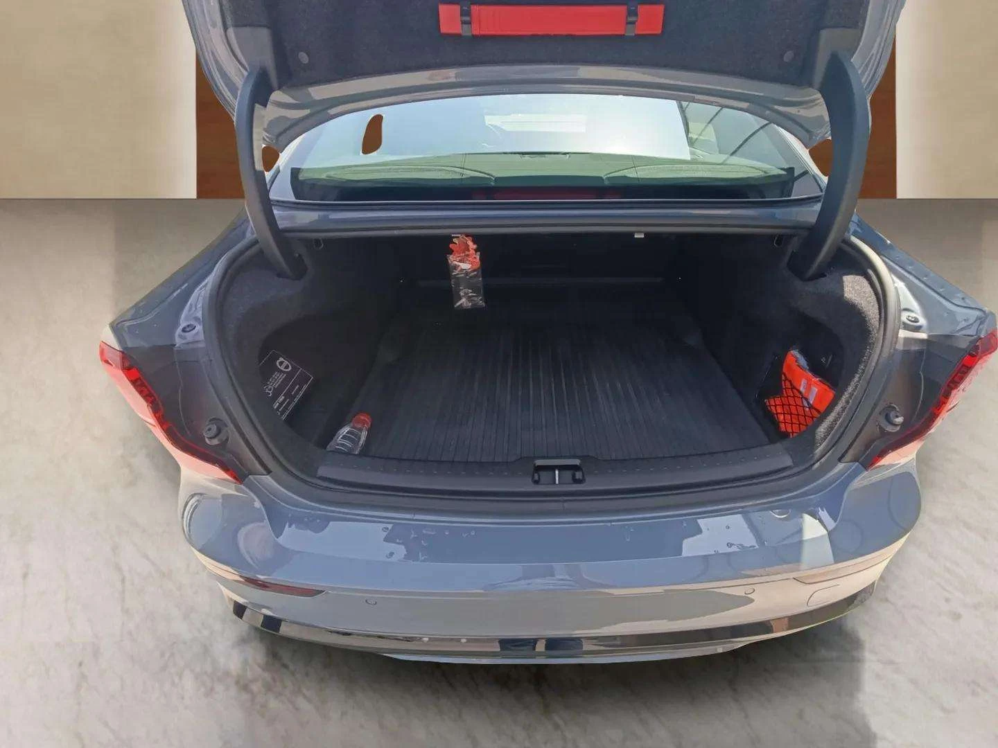 Volvo S60 2.0 B5, снимка 12 - Автомобили и джипове - 55944864