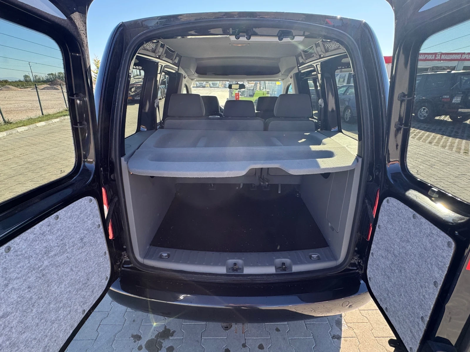 VW Caddy 1.9 105 4x4 пътническо, снимка 10 - Автомобили и джипове - 56658972