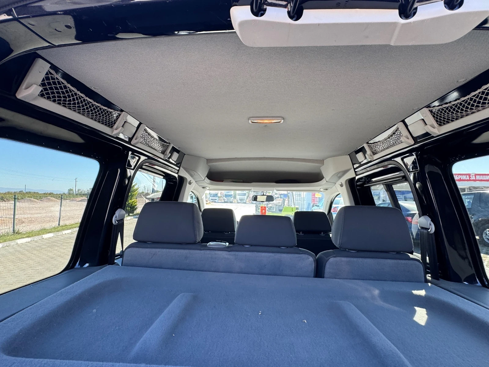 VW Caddy 1.9 105 4x4 пътническо, снимка 9 - Автомобили и джипове - 56658972