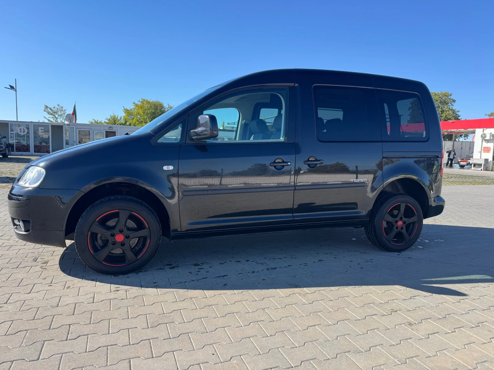 VW Caddy 1.9 105 4x4 пътническо, снимка 2 - Автомобили и джипове - 56658972