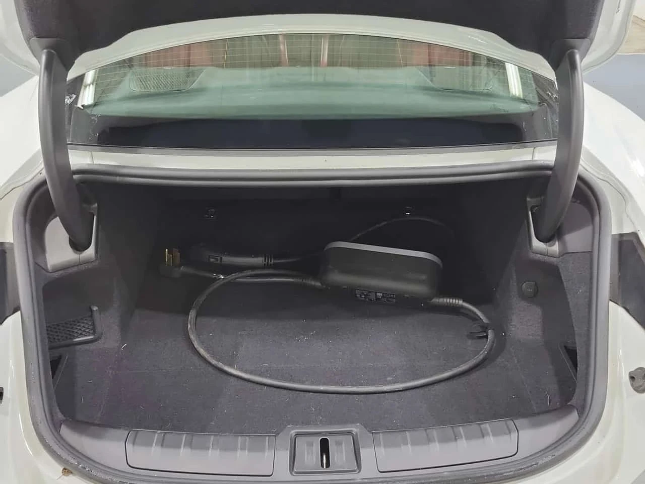 Porsche Taycan, снимка 14 - Автомобили и джипове - 56689596