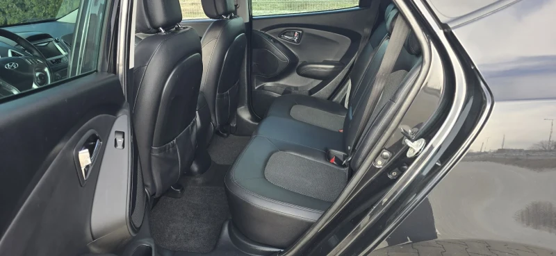 Hyundai IX35 2.0.163к.с.ЛИЗИНГ/БЕНЗИН/ТОП, снимка 10 - Автомобили и джипове - 52861613