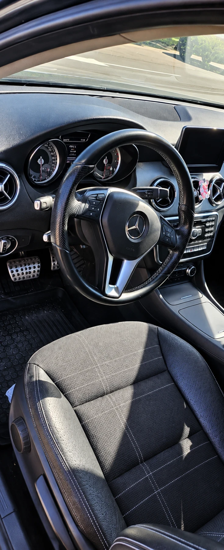 Mercedes-Benz GLA 200 2.2CDI 136�.�.* Bixenon* 4matic* Navi* Camera* Per | Mobile.bg � ����������� 6