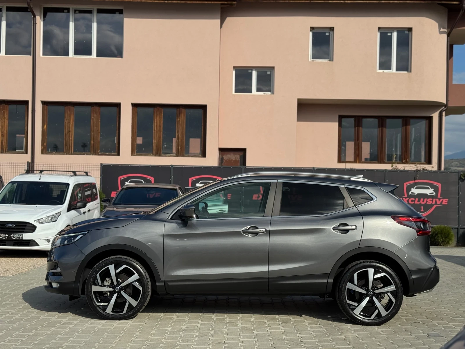 Nissan Qashqai TEKNA AVTOMAT SERVIZ NOVA - изображение 2