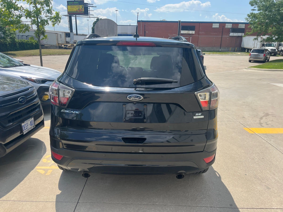 Ford Escape CARFAX* АВТОФИНАНСИРАНЕ* БЕЗ ПЪРВОНАЧАЛНА ВНОСКА*  - изображение 4