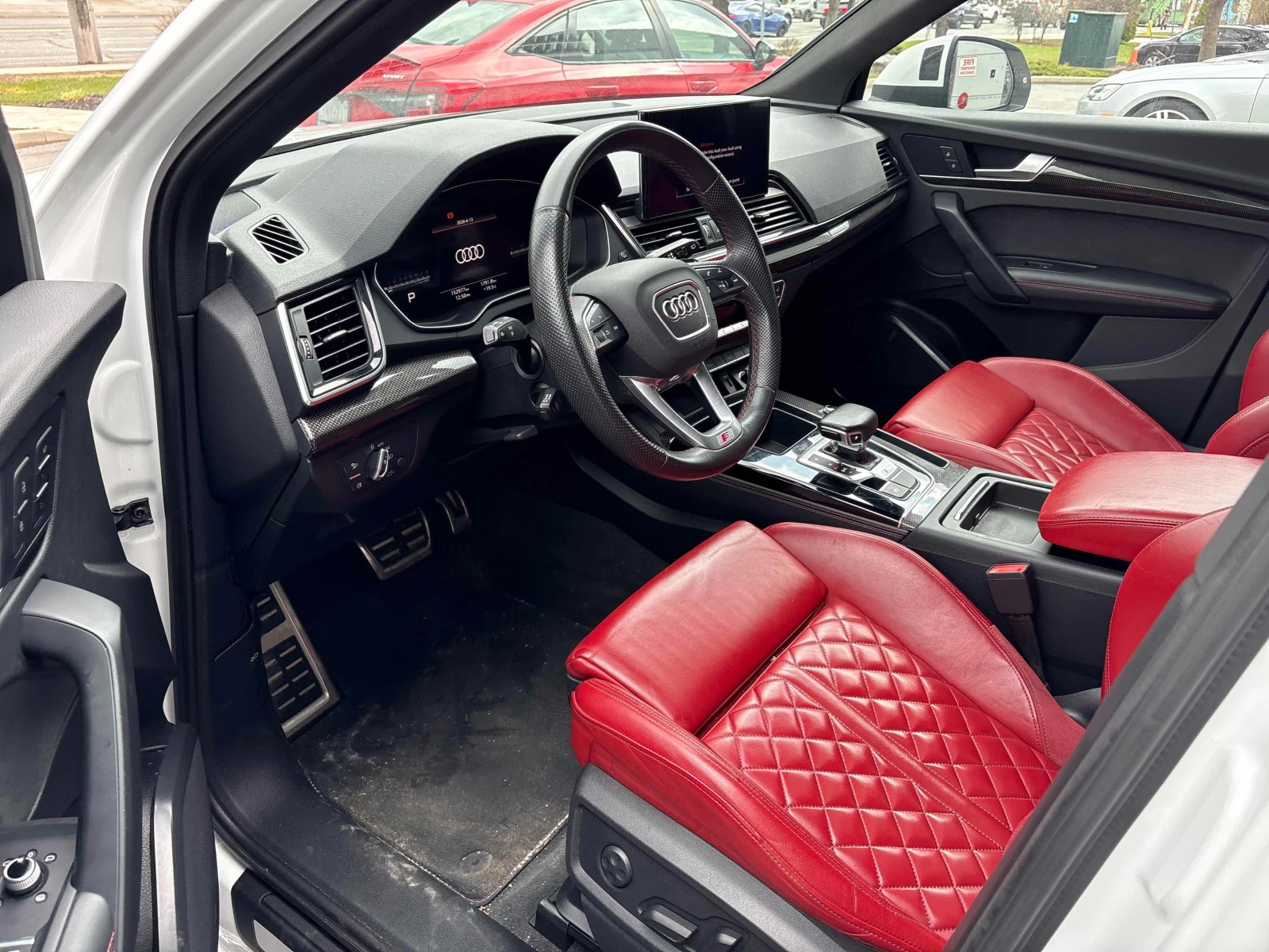 Audi SQ5 PROGRESSIV * * CARFAX * * АВТО КРЕДИТ * * , снимка 7 - Автомобили и джипове - 54222183