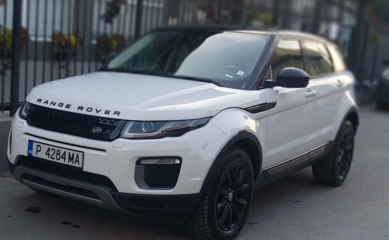 Land Rover Range Rover Evoque, снимка 3 - Автомобили и джипове - 54715761