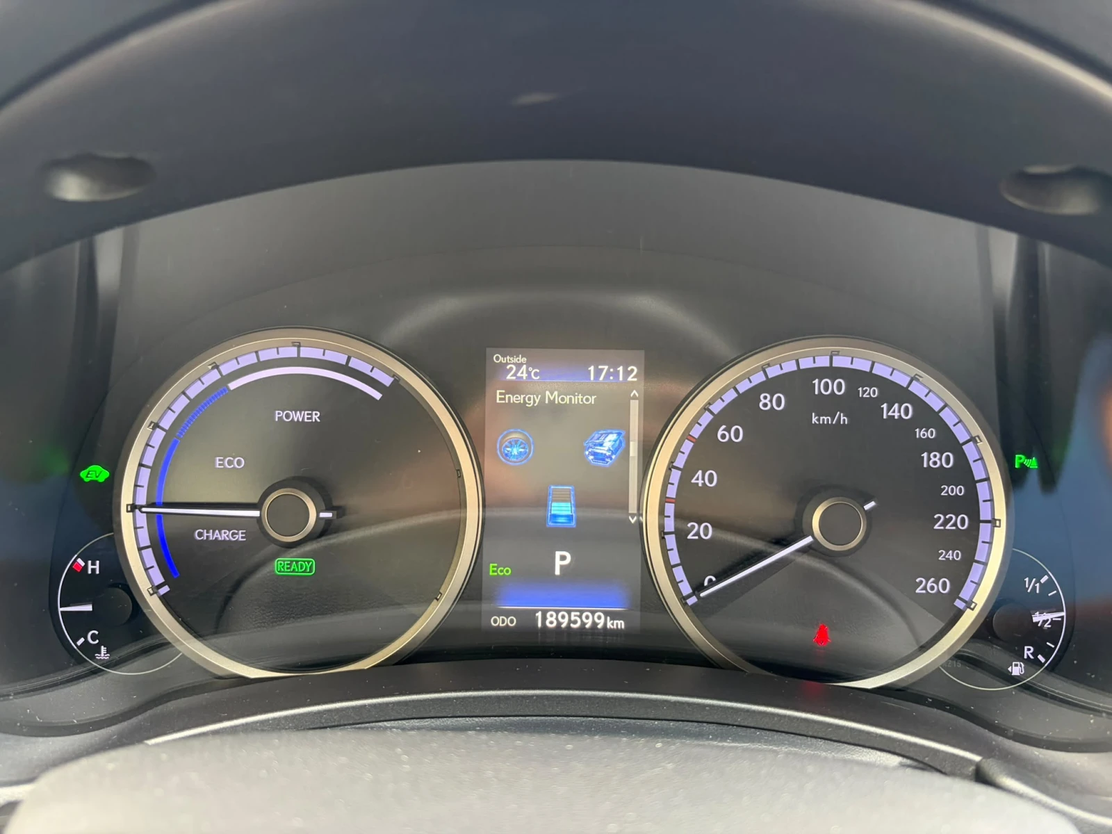 Lexus NX 300h F SPORT, снимка 10 - Автомобили и джипове - 55153677