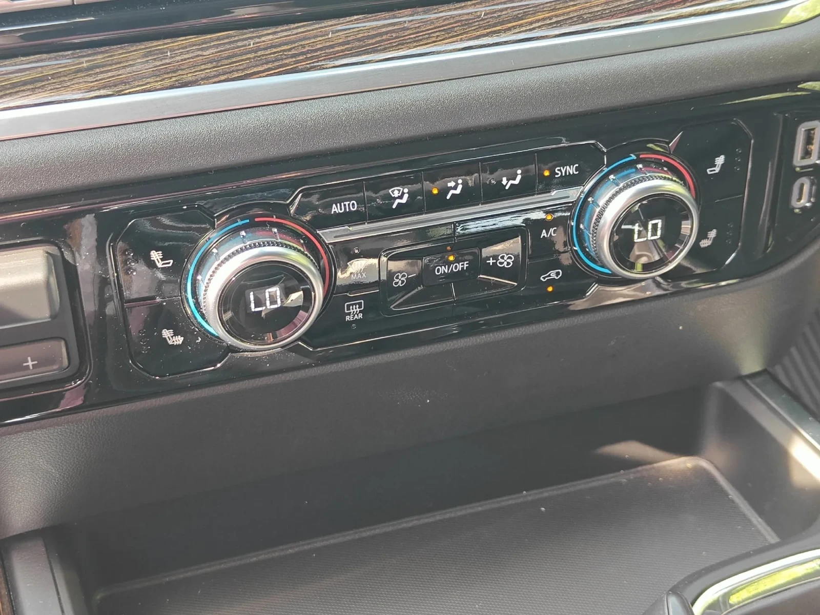 Gmc Sierra 3.0, снимка 15 - Автомобили и джипове - 55496792