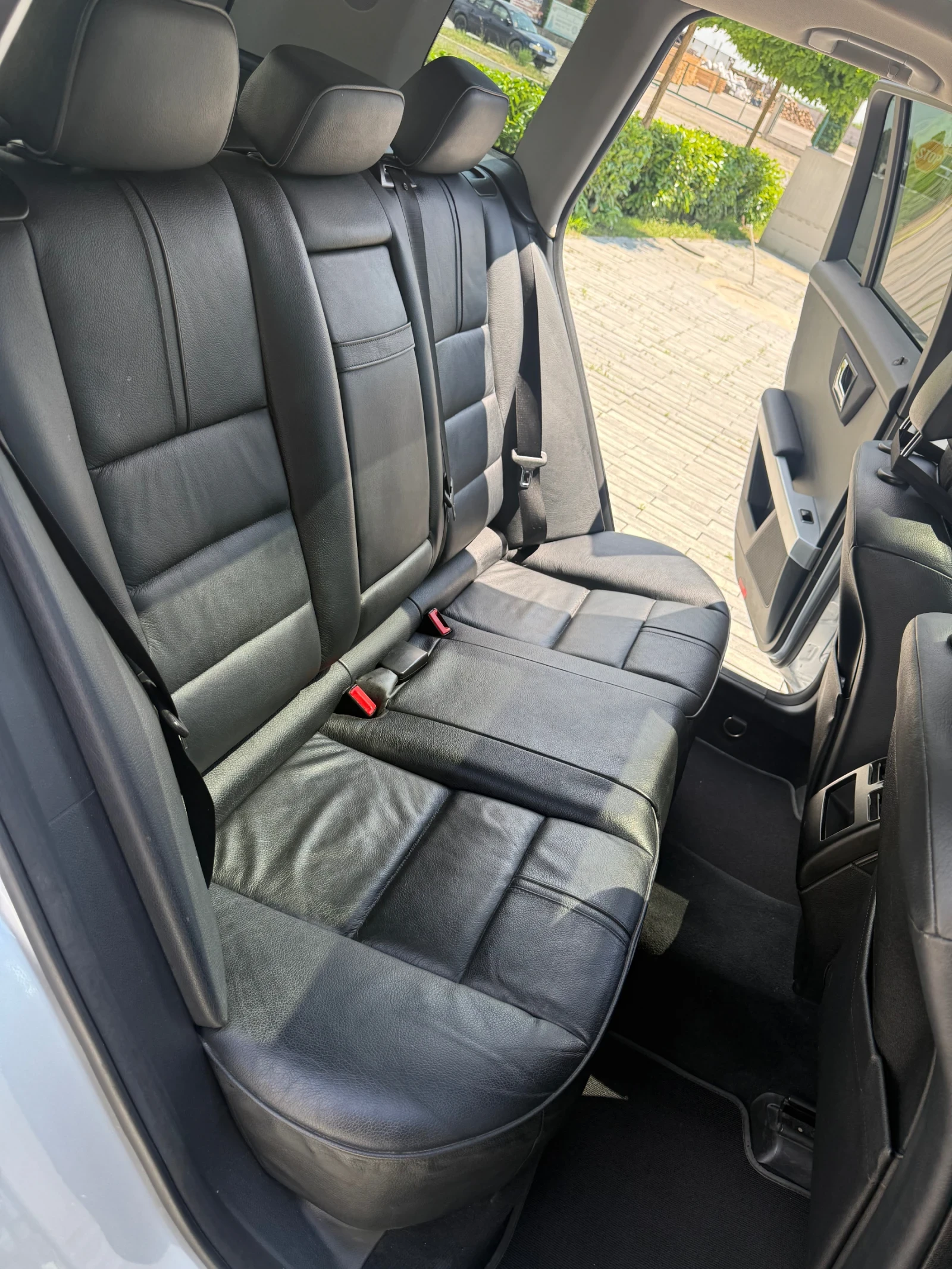 Mercedes-Benz GLK 320, снимка 9 - Автомобили и джипове - 56732354