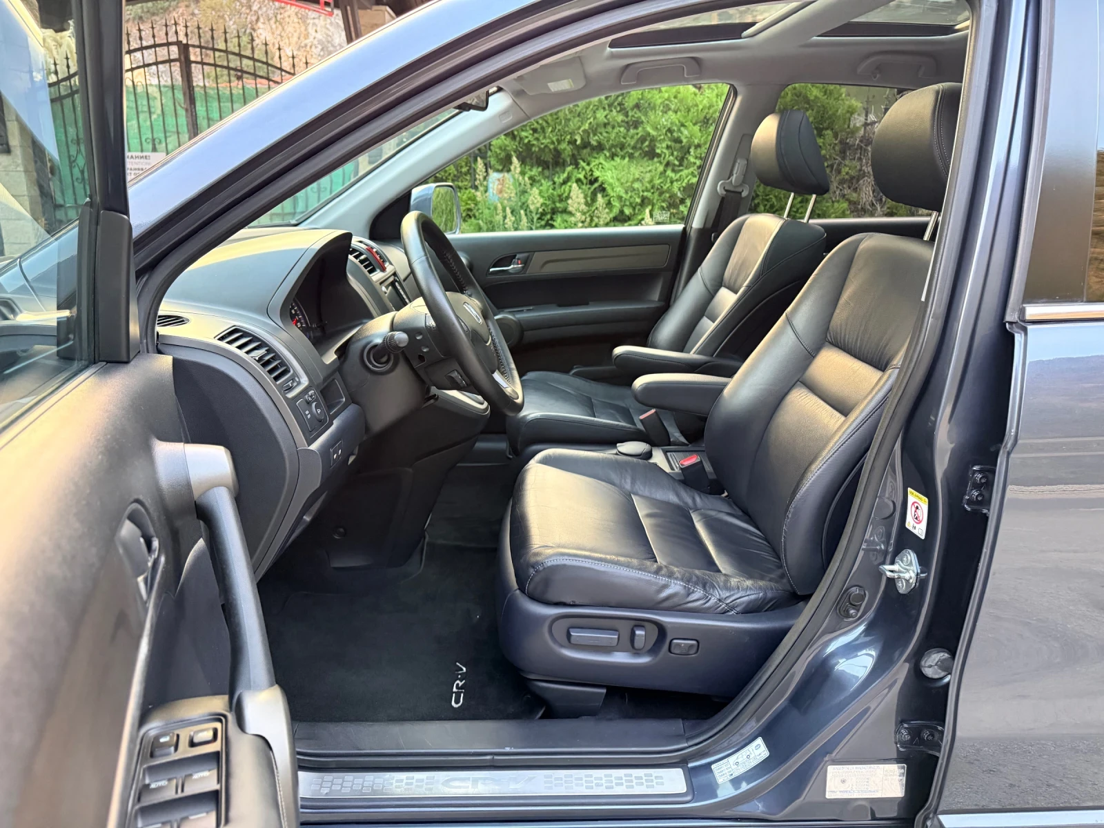 Honda Cr-v 140х.км.* АВТОМАТ* ДИСТРОНИК* КОЖА* НАВИ* ПАНО* , снимка 8 - Автомобили и джипове - 56239804