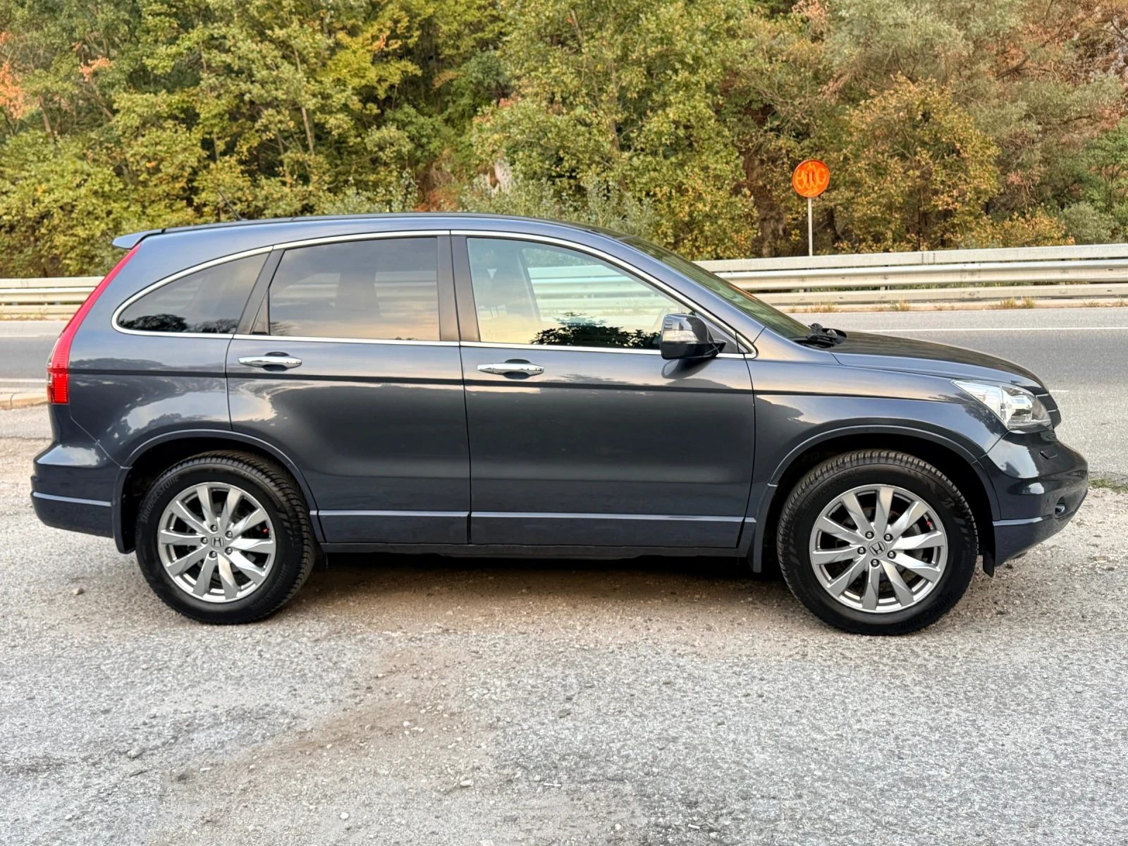Honda Cr-v 140х.км.* АВТОМАТ* ДИСТРОНИК* КОЖА* НАВИ* ПАНО* , снимка 5 - Автомобили и джипове - 56239804
