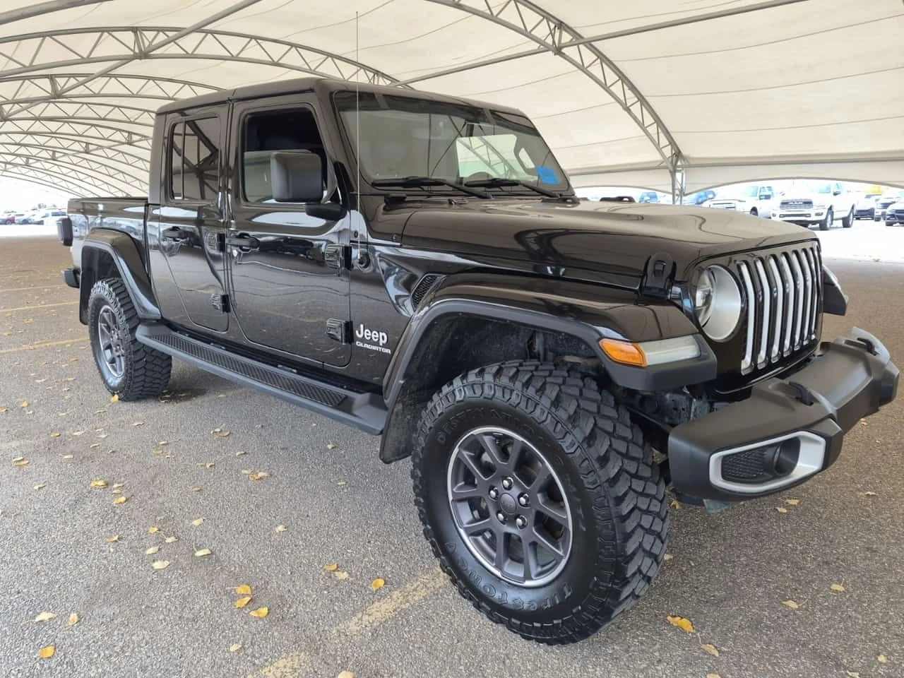 Jeep Gladiator * OVERLAND CREW CAB SHORT BED * CARFAX *  | Mobile.bg � ����������� 2