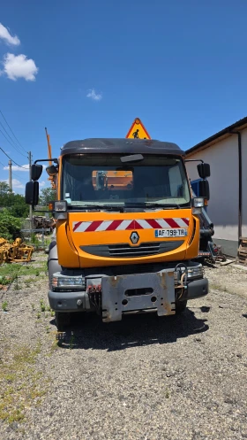 ������ Renault Midlum
