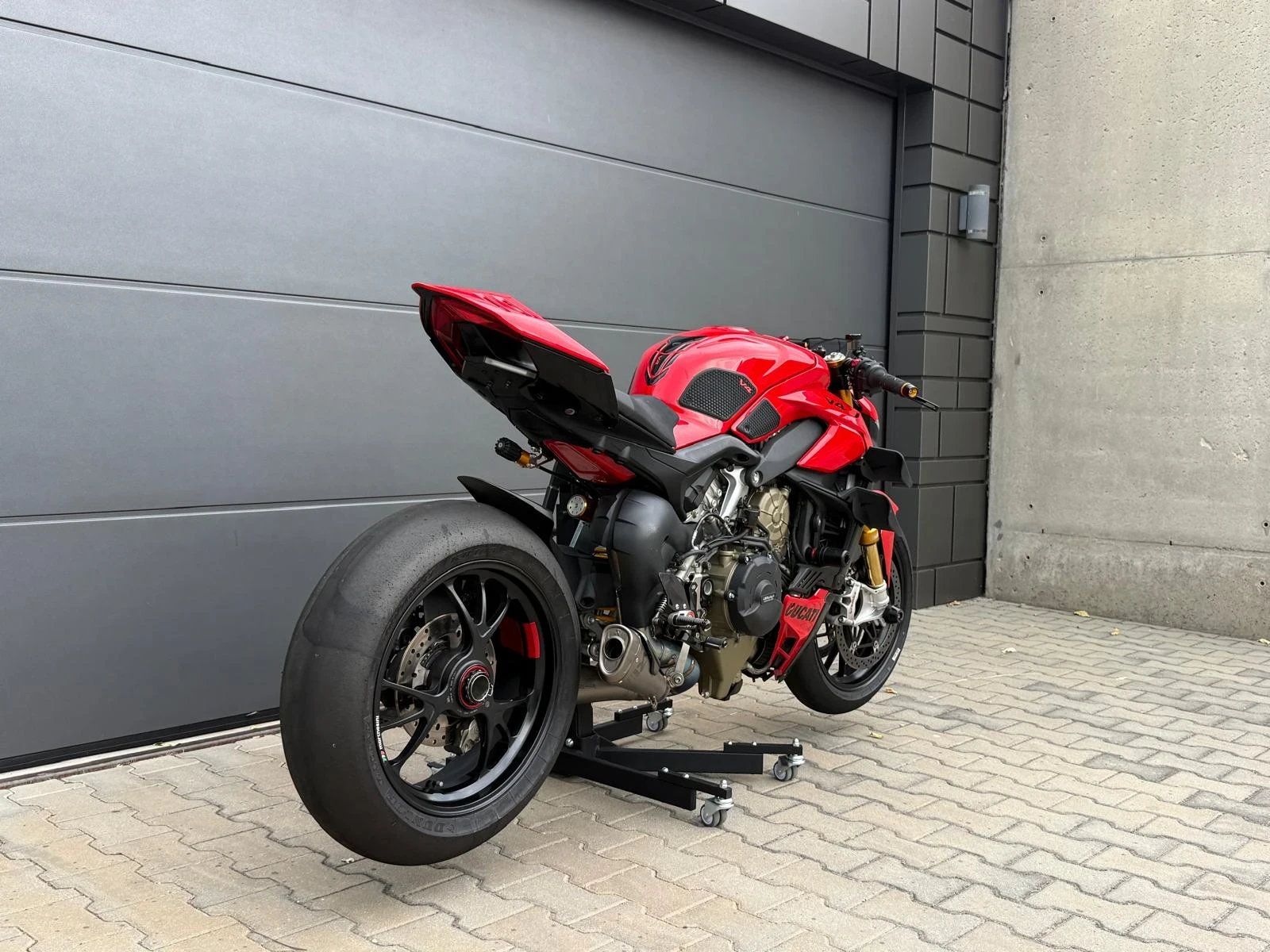 Ducati Streetfighter v4 | Mobile.bg � ����������� 4