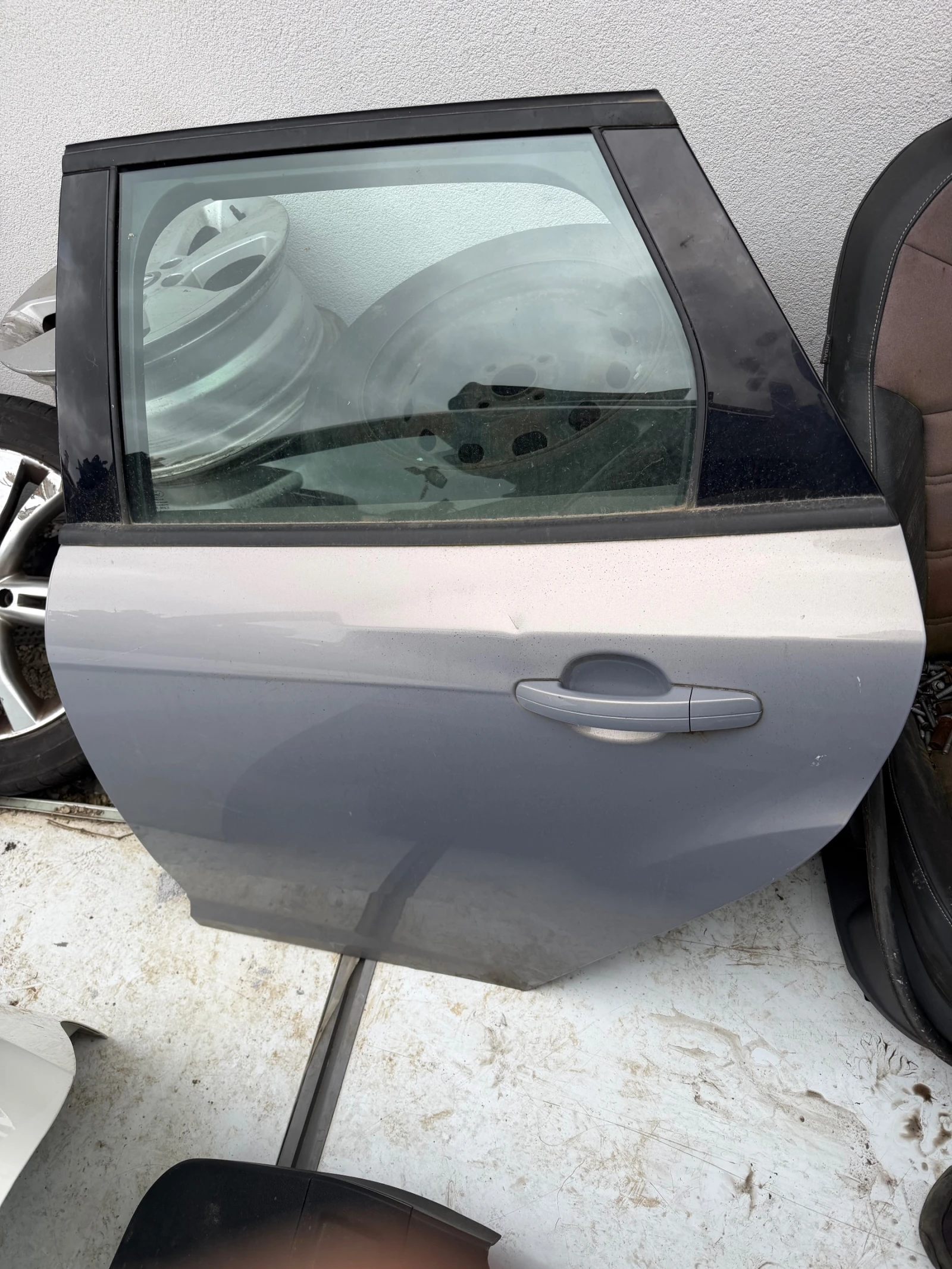 Ford Focus MK3 SW  2013г задна лява врата оборудвана, снимка 2 - Части - 54061543