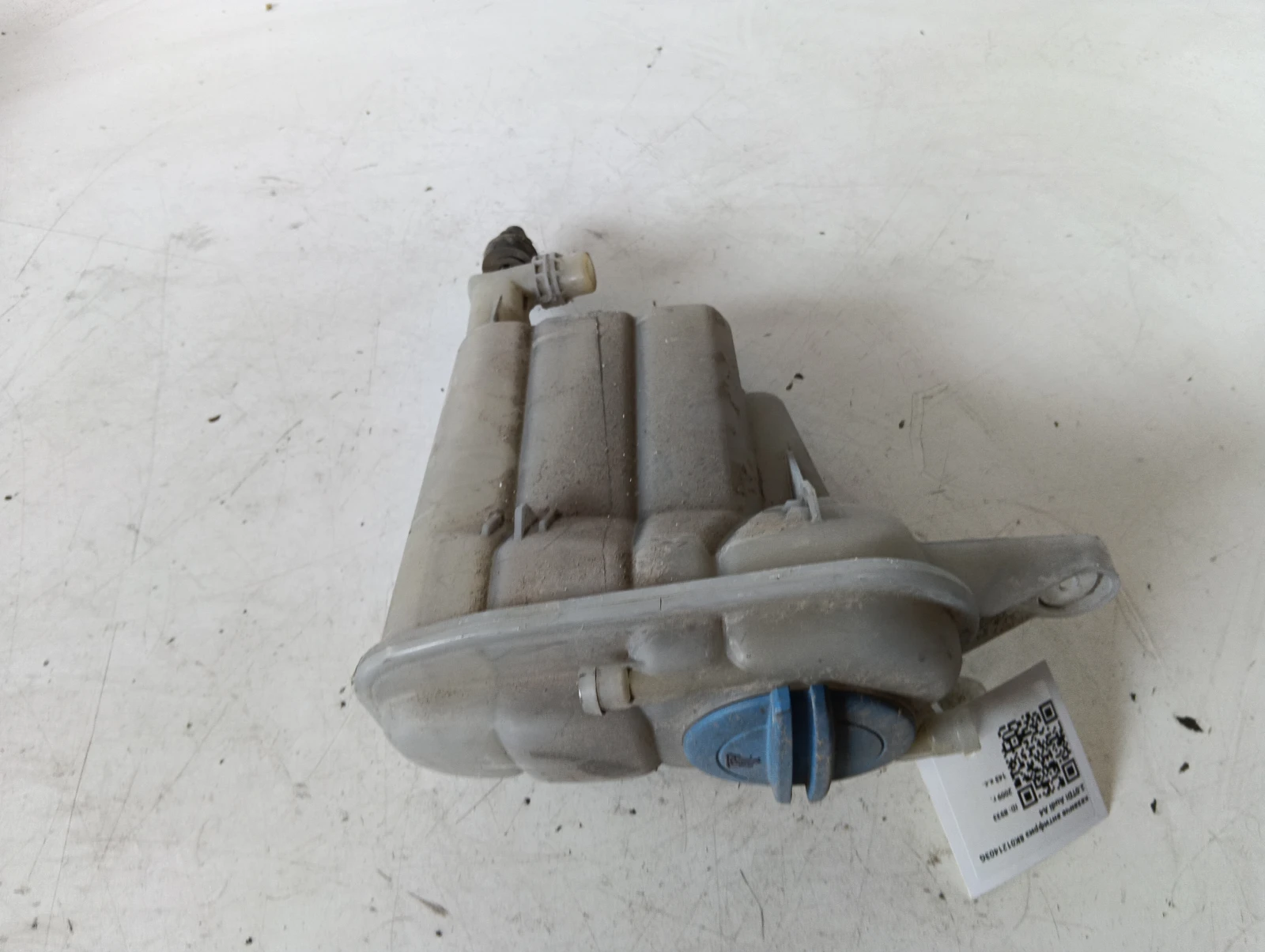 казанче антифриз 8K0121403G 2.0TDI Audi A4