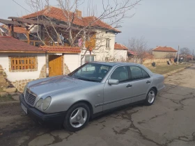 Mercedes-Benz E 200 Газ инжекцион 2.0, снимка 2