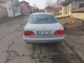 Mercedes-Benz E 200 Газ инжекцион 2.0, снимка 9