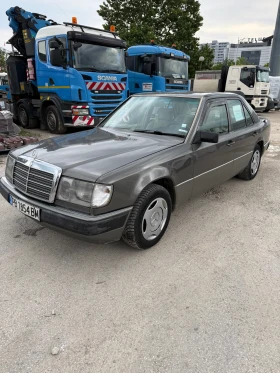 Снимка Mercedes-Benz 124