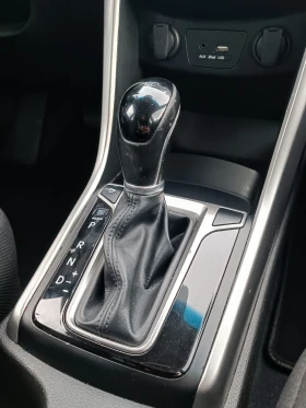 Hyundai I30 1.6 CRDI, LED | ПОДГРЕВ | КЛИМАТРОНИК | , снимка 15