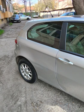 Alfa Romeo 147 - 1150 € - 24572152 4