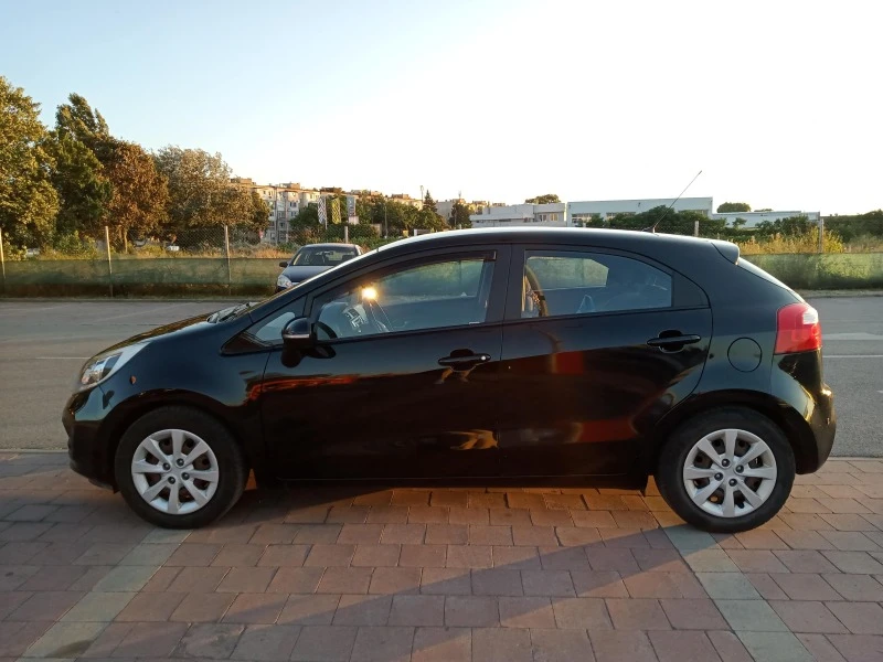 Kia Rio, снимка 3 - Автомобили и джипове - 47500372