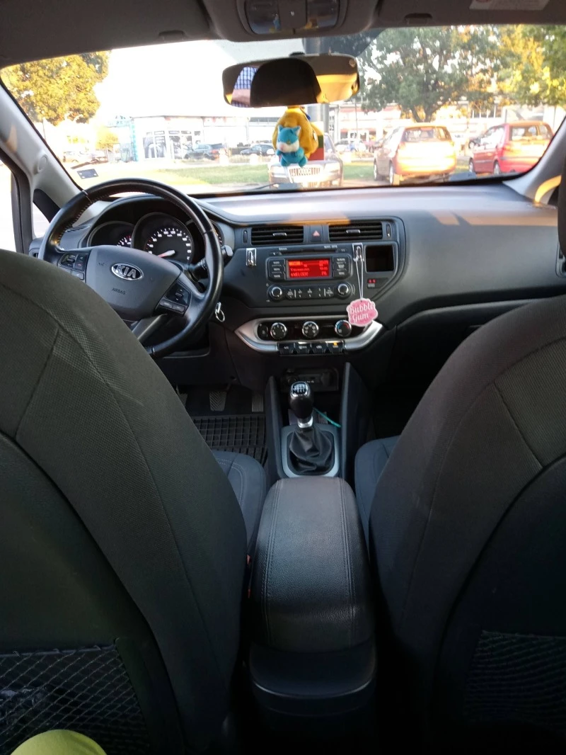 Kia Rio, снимка 12 - Автомобили и джипове - 47500372