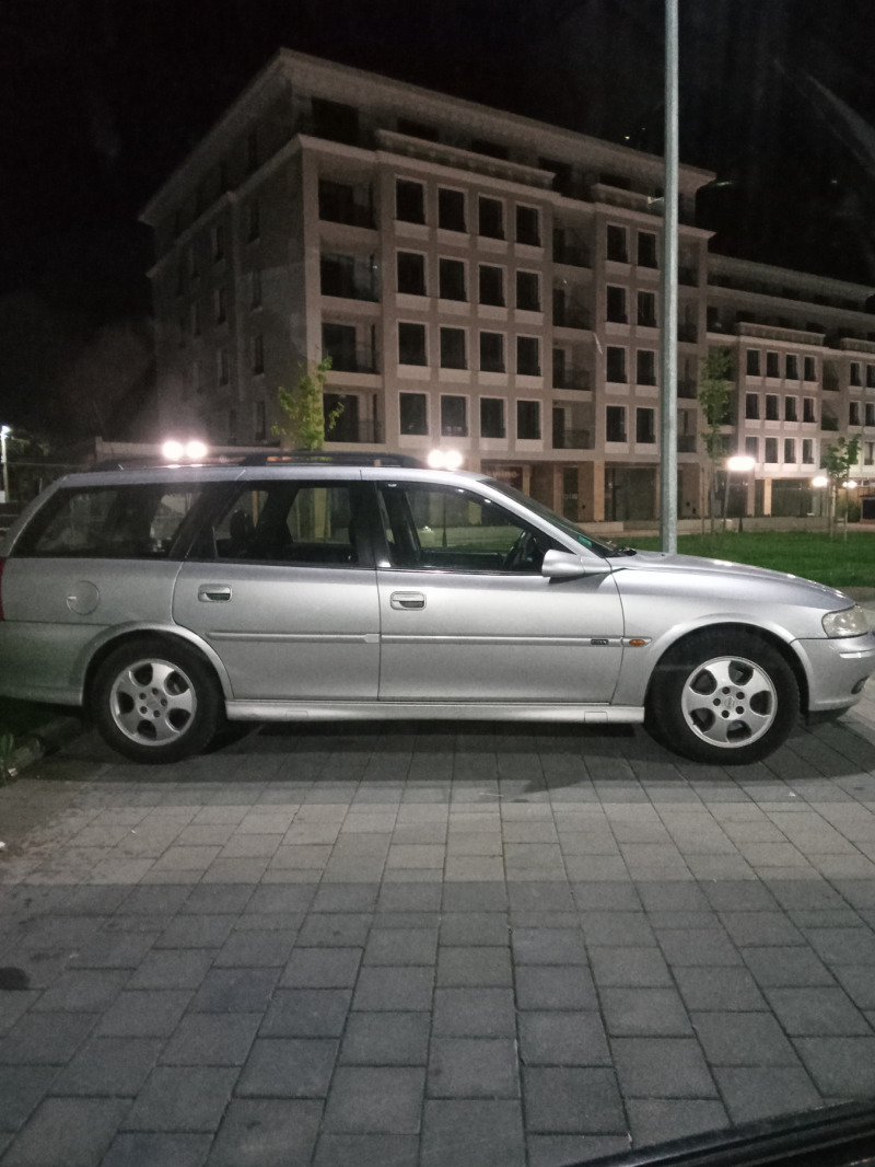 Opel Vectra, снимка 1 - Автомобили и джипове - 46162153