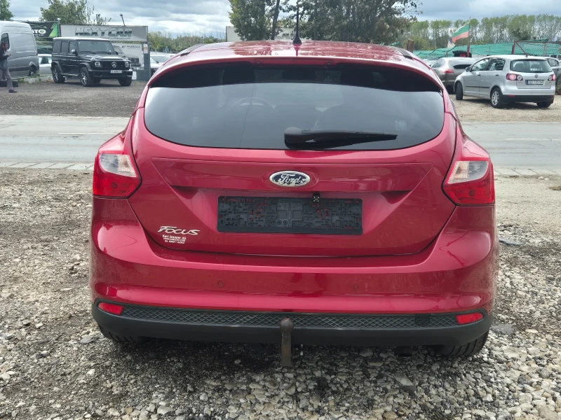 Ford Focus 1.6 бензин АВТОМАТ, снимка 5 - Автомобили и джипове - 47432149