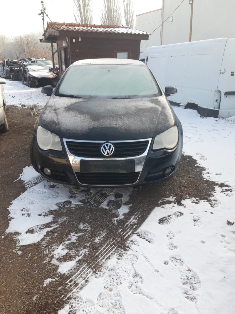 VW Eos 2.0TDI НА ЧАСТИ , снимка 1 - Автомобили и джипове - 48568127