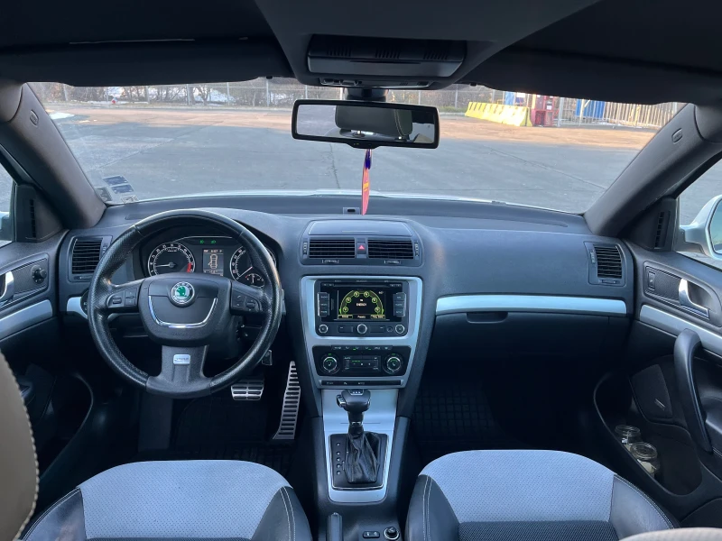 Skoda Octavia 2.0TDI VRS TOП, снимка 10 - Автомобили и джипове - 49226442